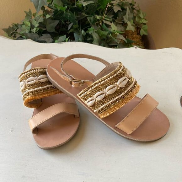 ALDO Belimandra Shell Fringed Beaded Embellish Ankle Strap Flat Sandals Size 6 - Picture 10 of 10